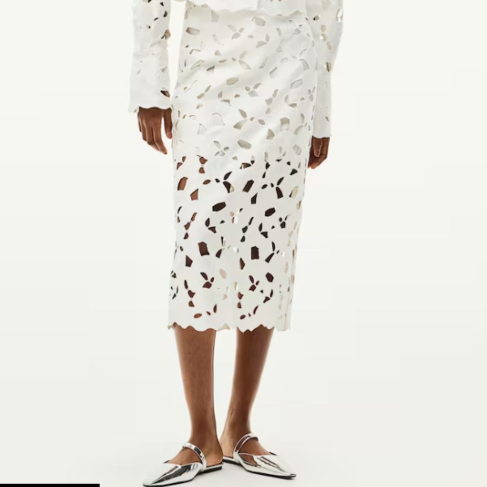 White SATIN SKIRT WITH EYELET EMBROIDERY